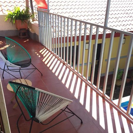Hostal La Tortuga Booluda León Extérieur photo