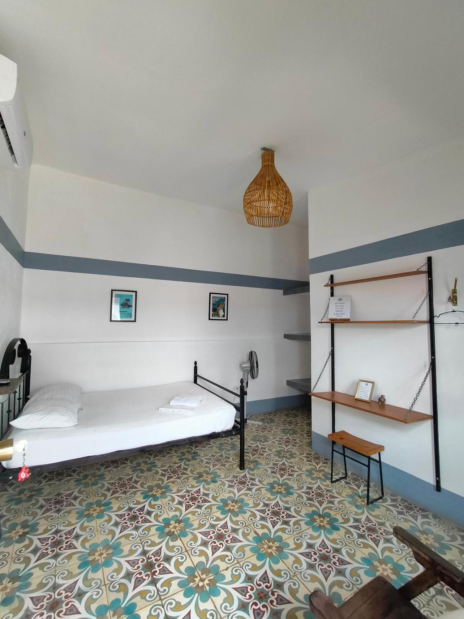 Hostal La Tortuga Booluda León Extérieur photo