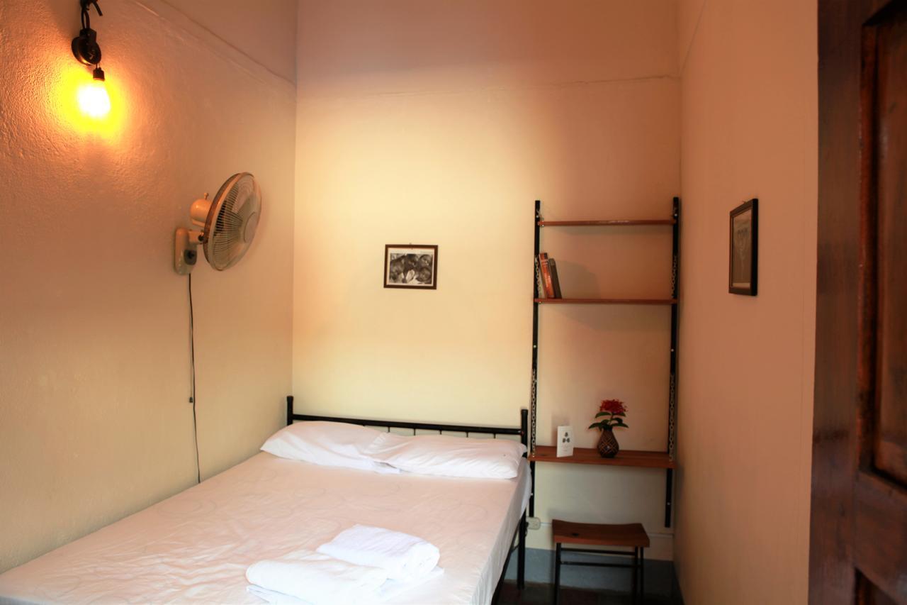 Hostal La Tortuga Booluda León Extérieur photo